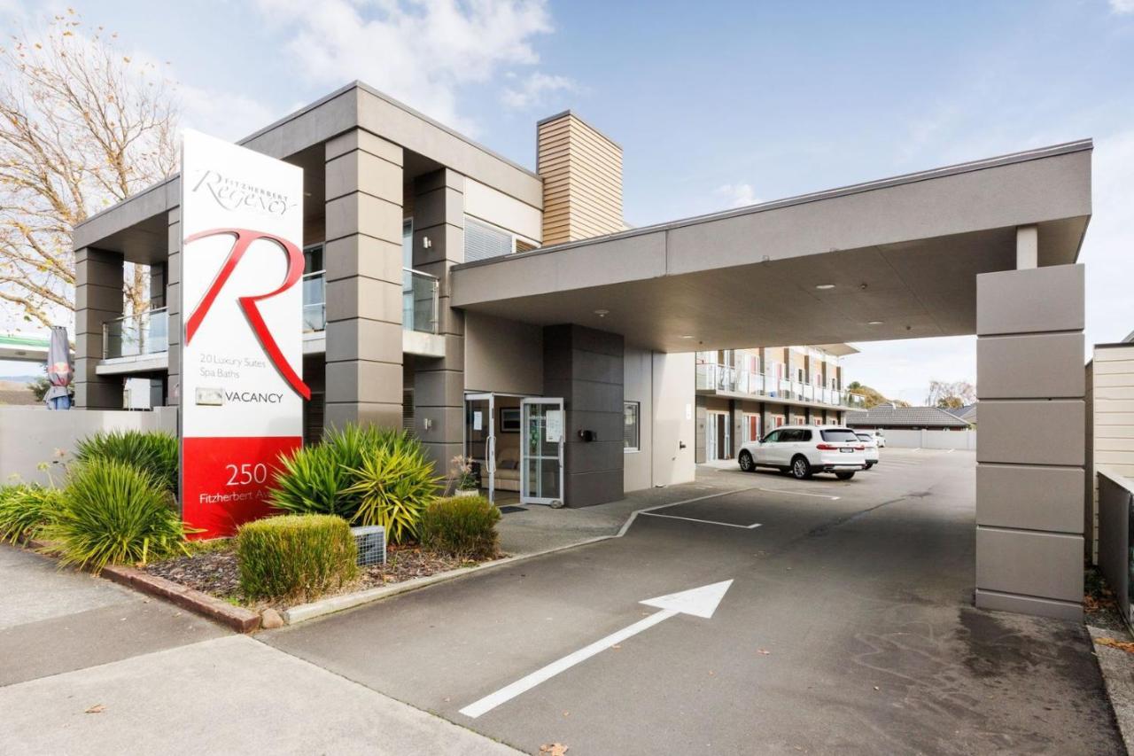 Fitzherbert Regency Motor Lodge Palmerston North Eksteriør billede