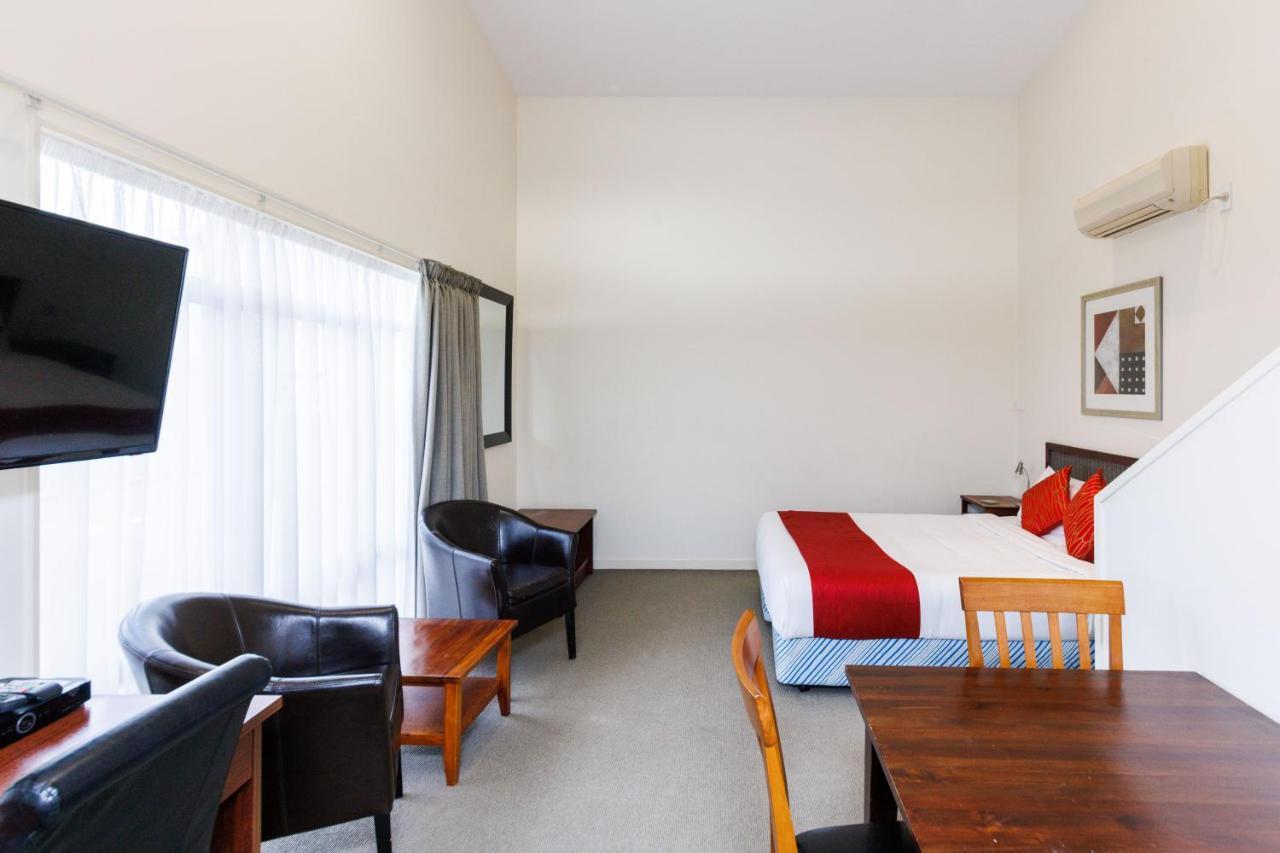 Fitzherbert Regency Motor Lodge Palmerston North Eksteriør billede